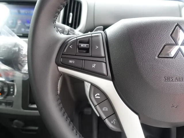 ソリオのOEM デリカD2ハイブリッドSZ スズキ レンタUPは静岡