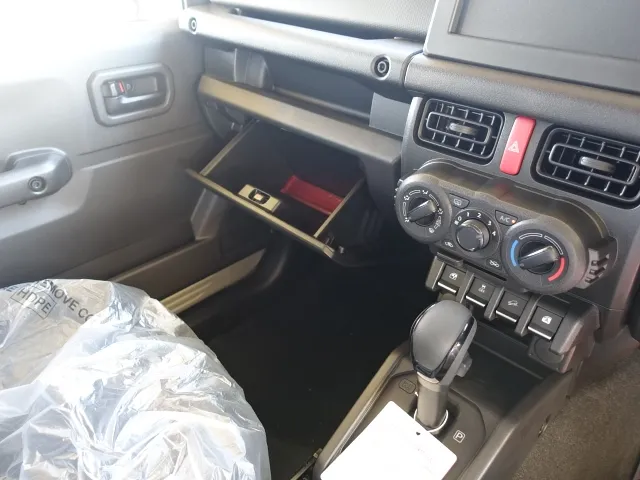 ジムニー(スズキ)XG届出済未使用車 18
