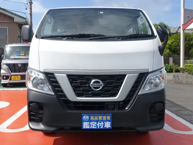 キャラバン(ニッサン)DXロング　低床登録済未使用車 15