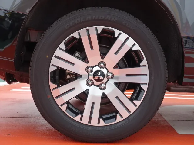 デリカD:5(三菱)Ｐ 8人レンタ登録済未使用車 13