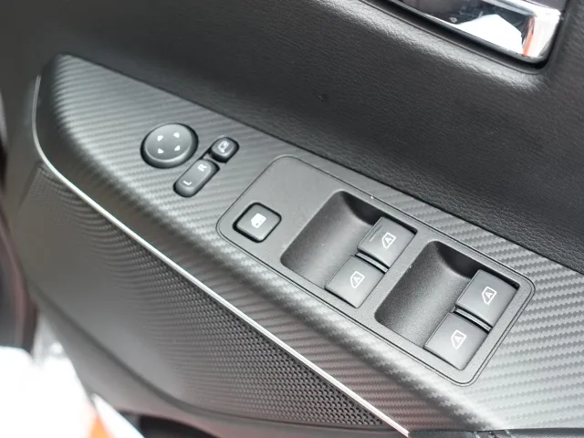 デリカD:5(三菱)Ｐ 8人レンタ登録済未使用車 14
