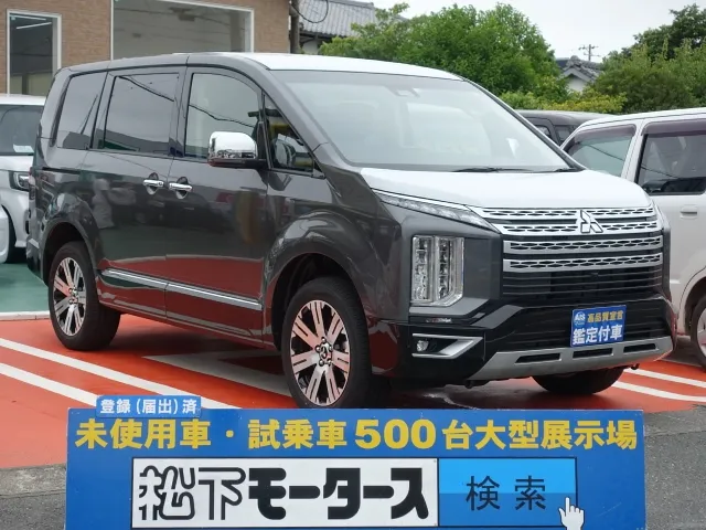 デリカD:5(三菱)Ｐ 8人レンタ登録済未使用車 0