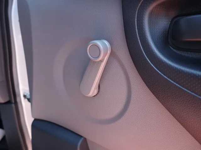 デリカバン(三菱)DXレンタ登録済未使用車 11