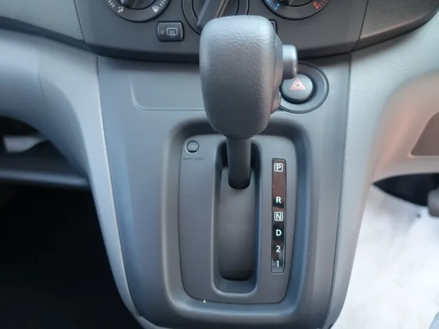 デリカバン(三菱)DXレンタ登録済未使用車 15