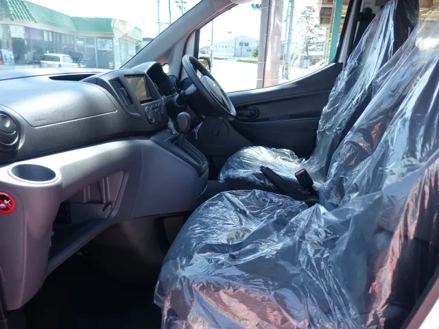 デリカバン(三菱)DXレンタ登録済未使用車 3