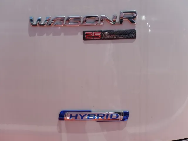 ワゴンR(スズキ)ハイブリッドFZリミテッド 25周年記念車　ディーラー試乗車 11