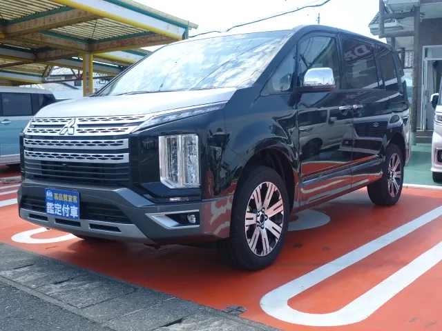 デリカD:5(三菱)Ｐ 7人レンタ登録済未使用車 1
