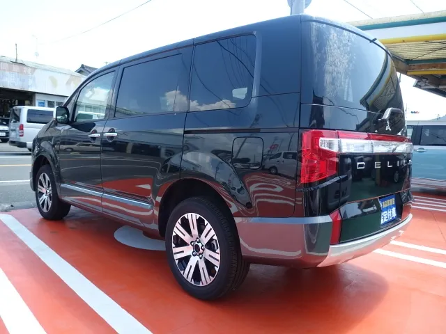 デリカD:5(三菱)Ｐ 7人レンタ登録済未使用車 2